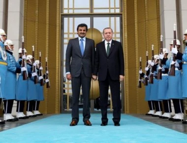 Το Κατάρ «βάζει πλάτη» στην Τουρκία: Ρίχνει «ζεστό χρήμα» 15 δισ. δολάρια